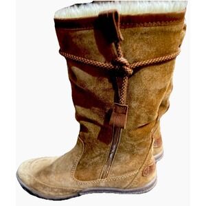CUSHE Cascade Waterproof Tan Brown Suede Snow Boots Size 6 Boho Cabin Cozy